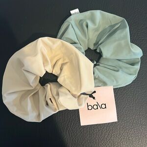 Bala scrunchies new stage and beige sand NEW